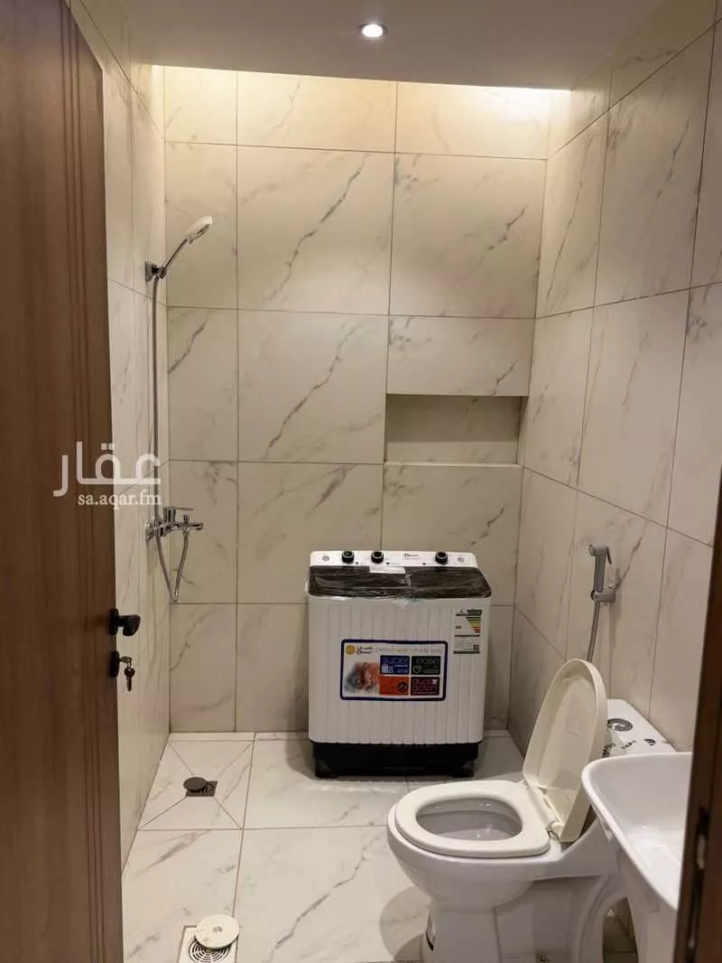 شقة 2 غرف في الحمراء 8