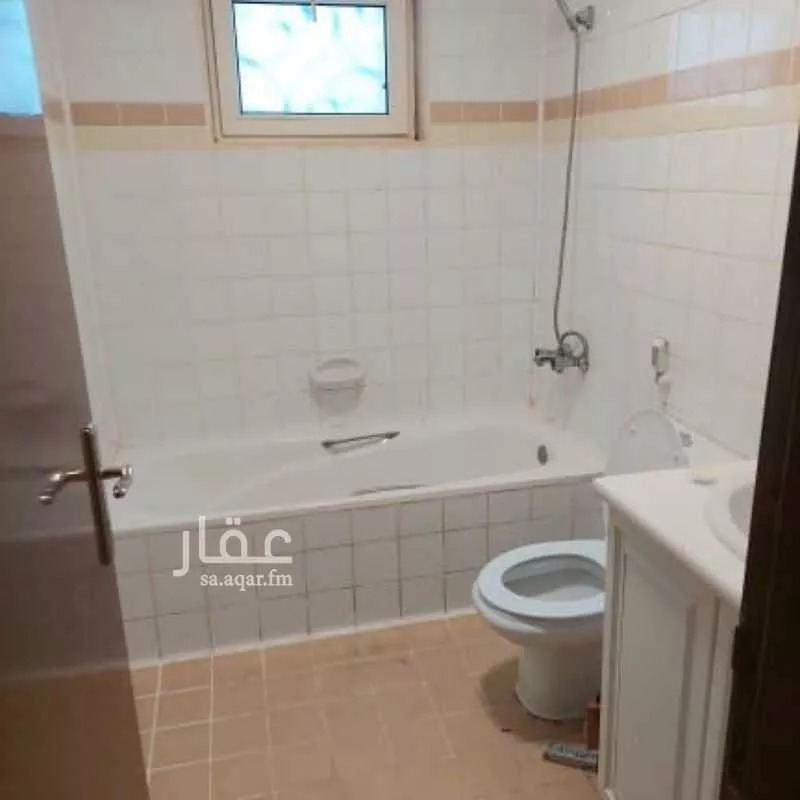 2 bedroom apartment in Al Sharafiyah, Jeddah 10