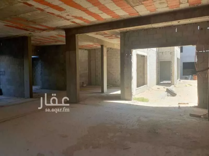 5 bedroom villa in Ash Sharq 18