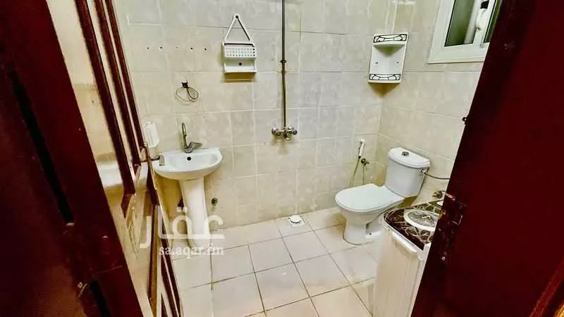 3 bedroom apartment in Madaen Al Fahd, Jeddah 6
