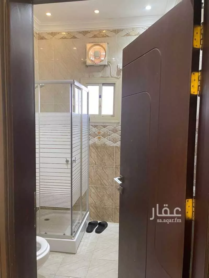 شقة 4 غرف في الأمواج 13