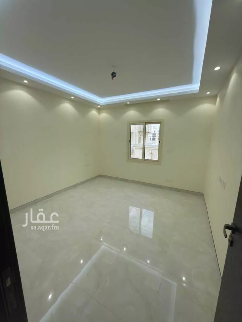 5 bedroom apartment in Al Rabwa 11
