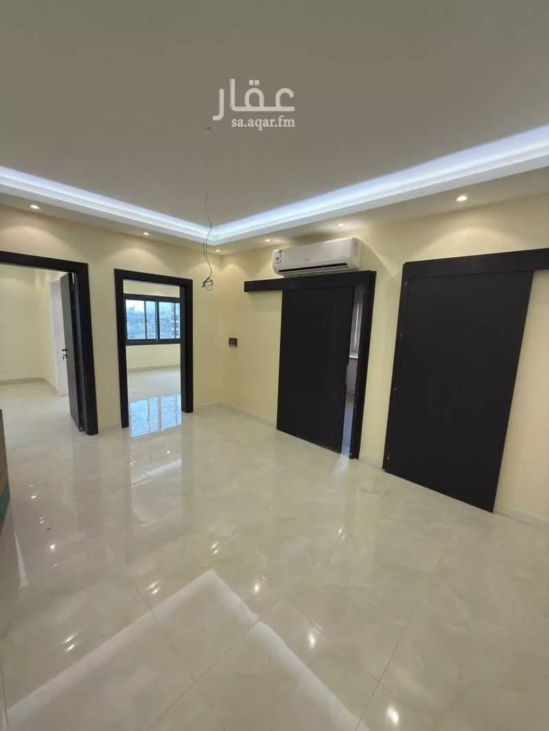 5 bedroom apartment in Al Rabwa 13