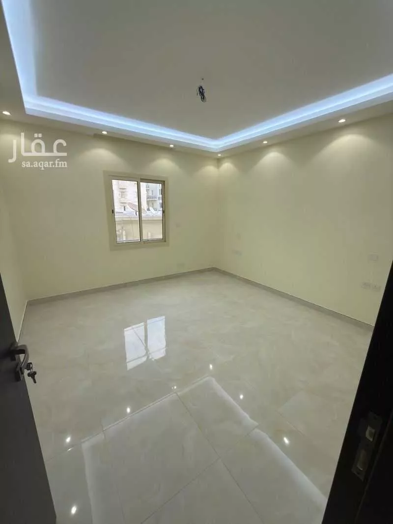 5 bedroom apartment in Al Rabwa 17