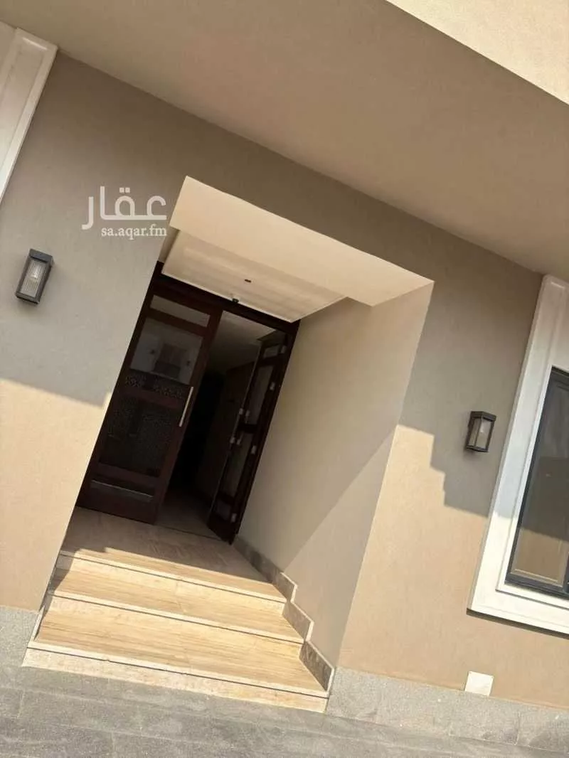 2 bedroom floor in Al Yaqout 8