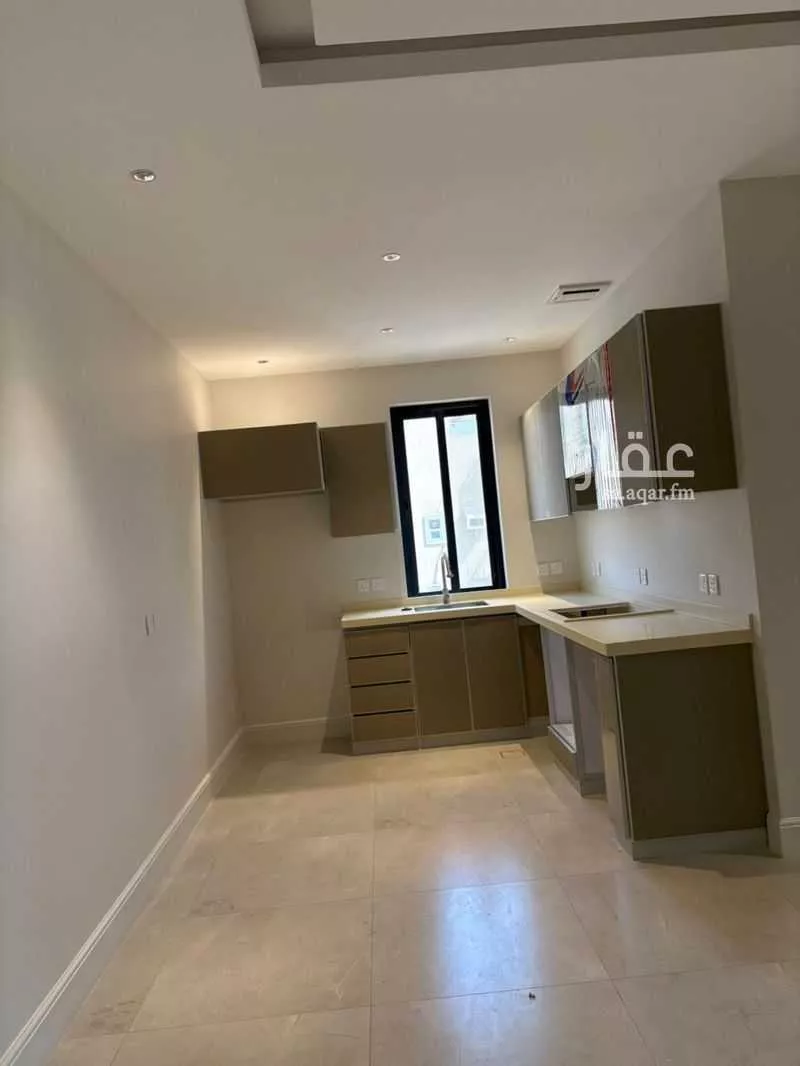 2 bedroom floor in Al Yaqout 9