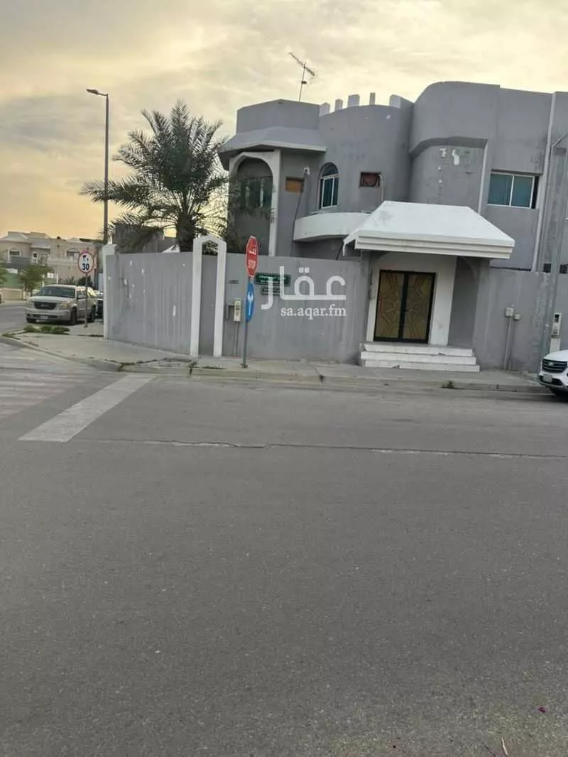 فيلا 8 غرف في الدوحة الشمالية 7