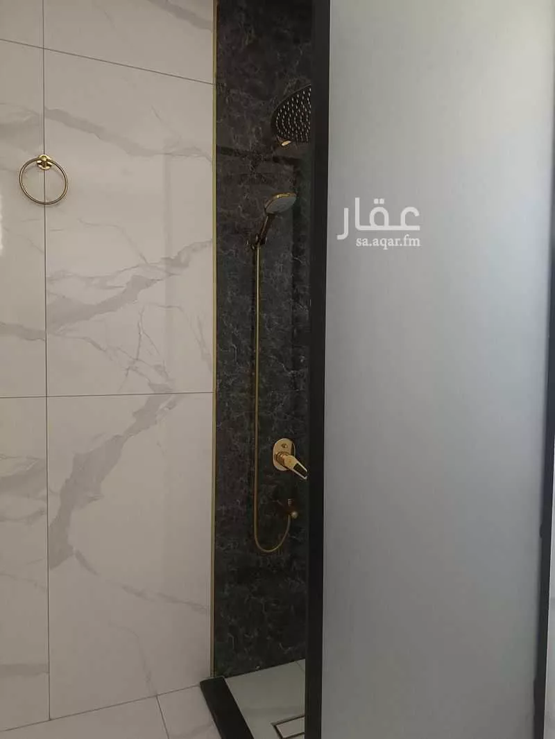 شقة 5 غرف في الروضة 13