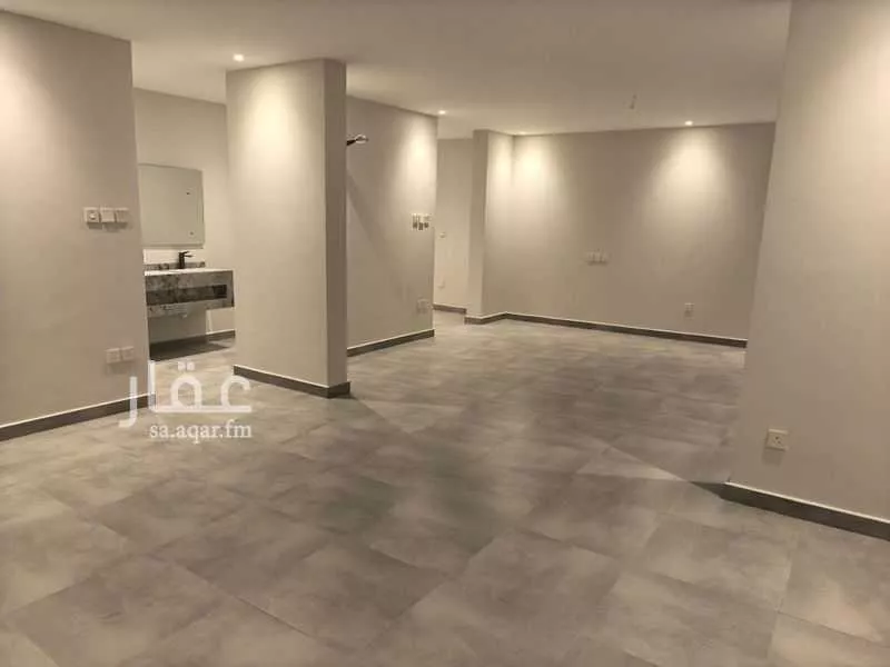 4 bedroom apartment in Al Rabwa 4