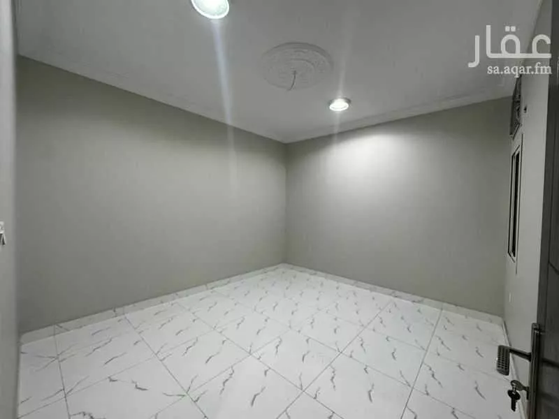 3 bedroom apartment in Al Rabwa 4