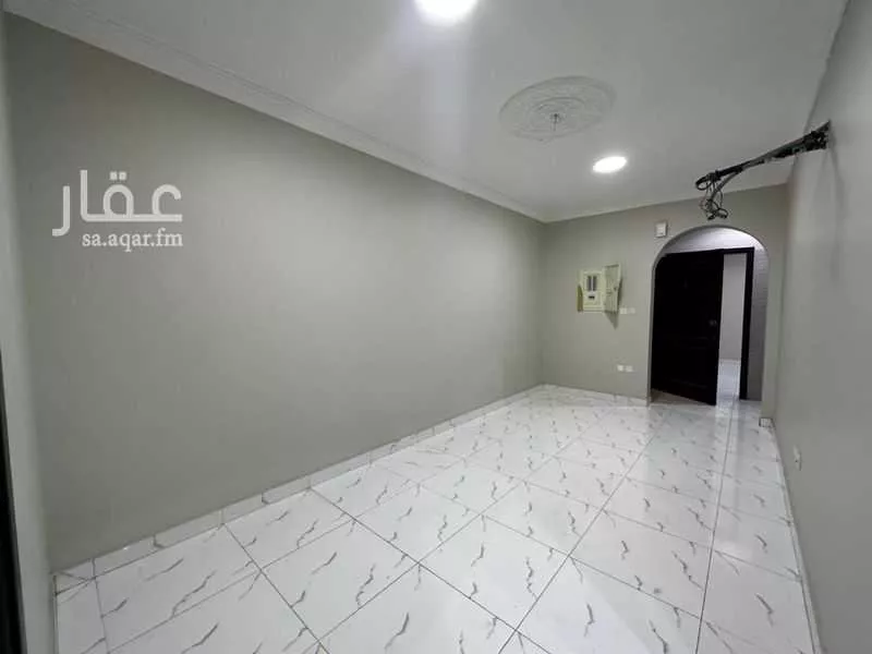 3 bedroom apartment in Al Rabwa 5
