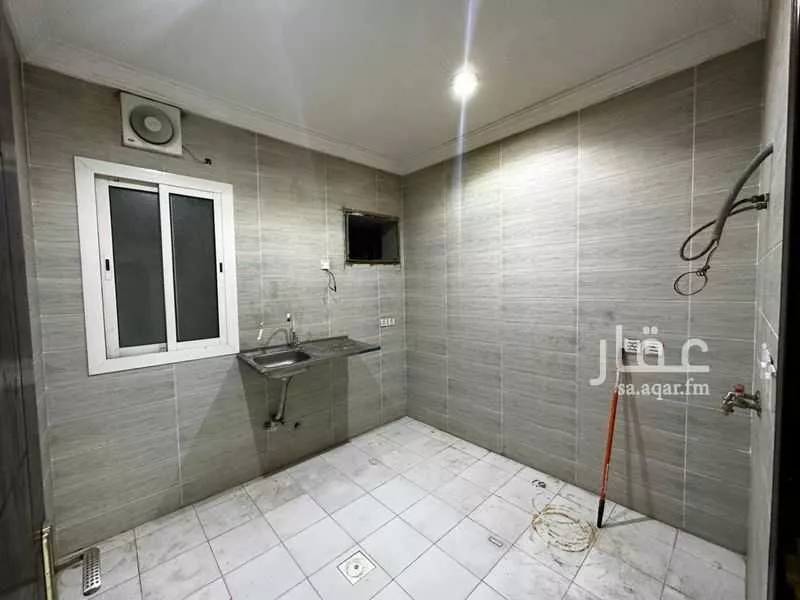 3 bedroom apartment in Al Rabwa 8
