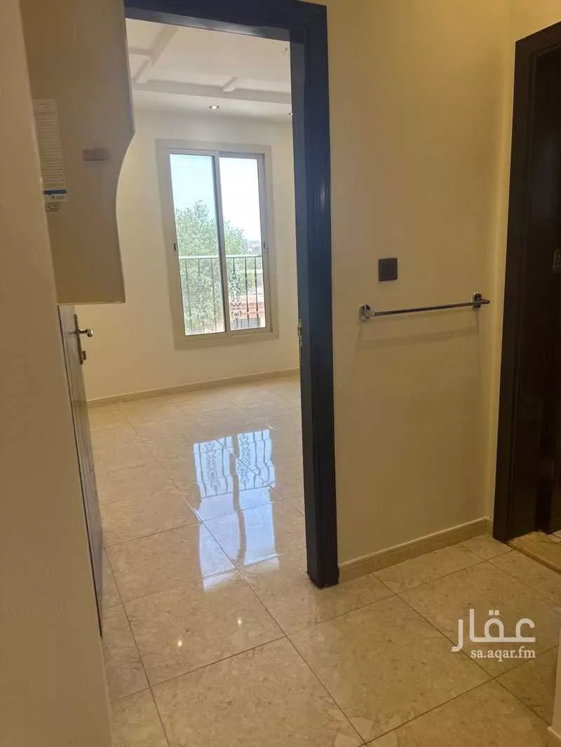 2 bedroom apartment in Al Rawdah 4