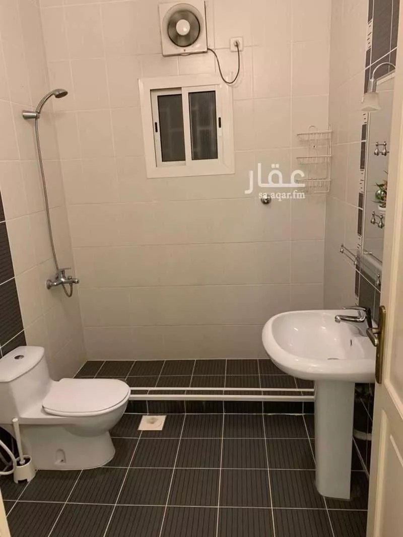 3 bedroom apartment in Al Hamdaniyah 10