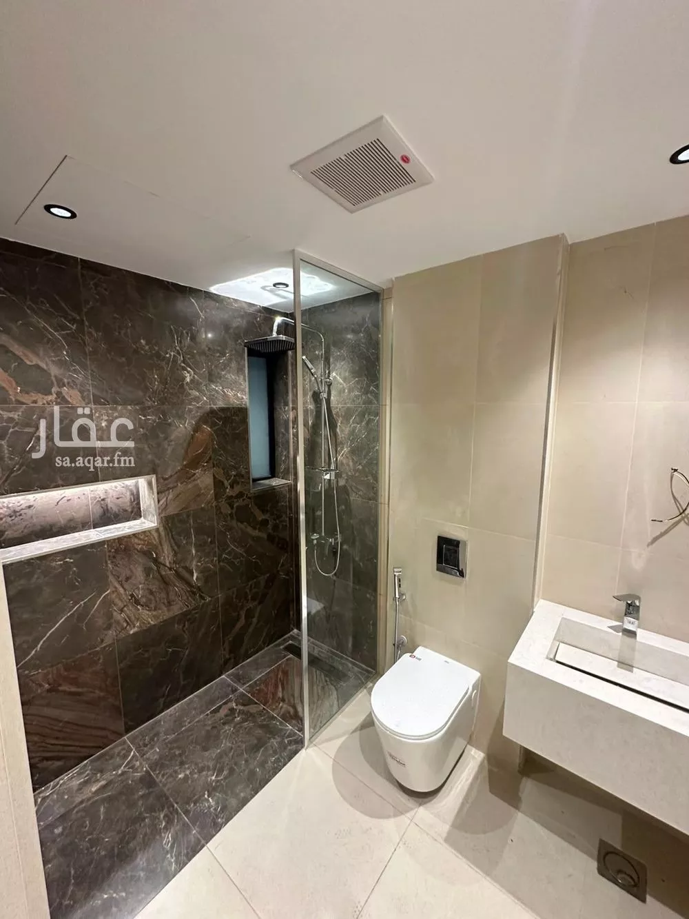 3 bedroom apartment in Al Muntazah, Eastern Province 7