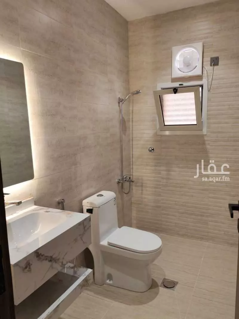 5 bedroom apartment in Al Sahluj, Madinah 9