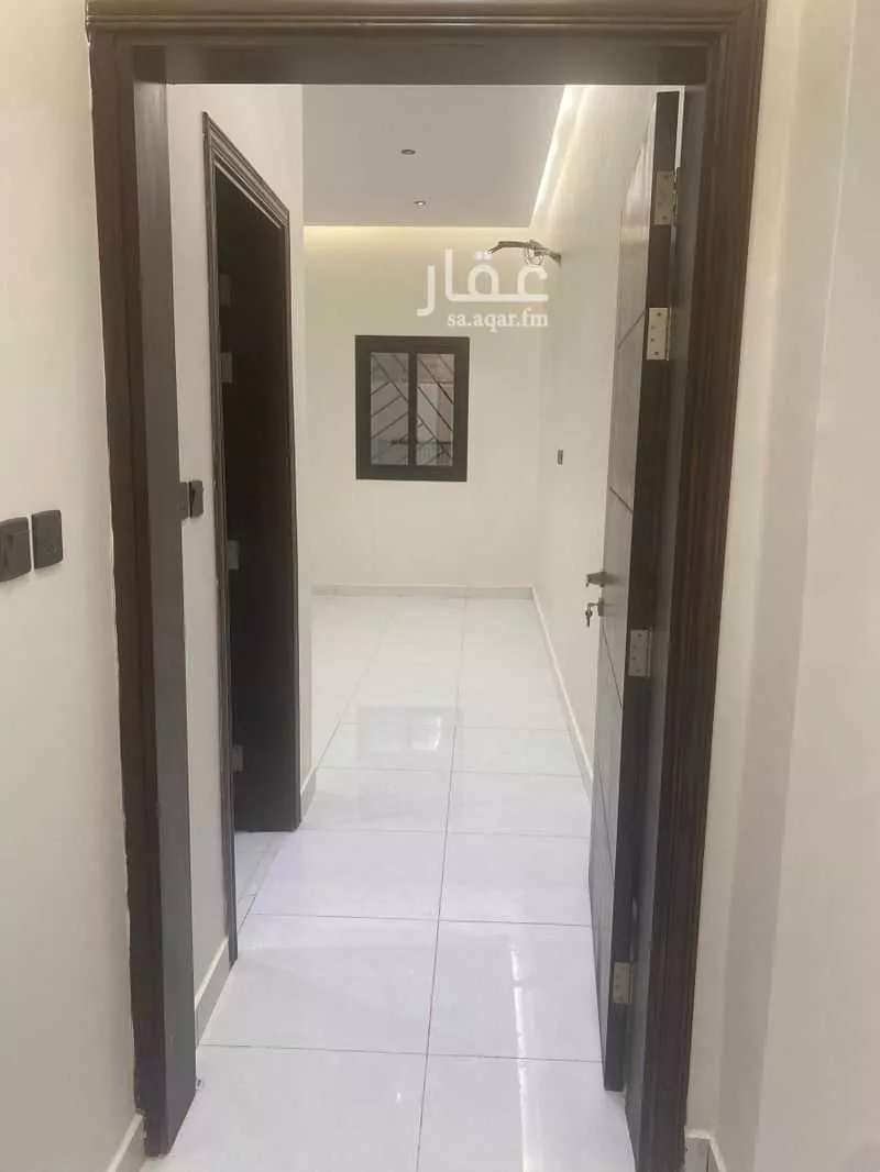 4 bedroom apartment in Az Zomorod 4