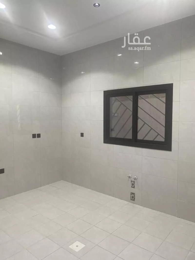 4 bedroom apartment in Az Zomorod 5