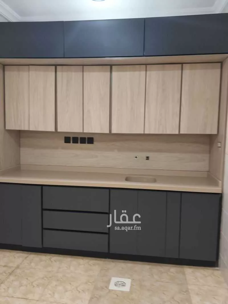 3 bedroom apartment in Al Marwa 4