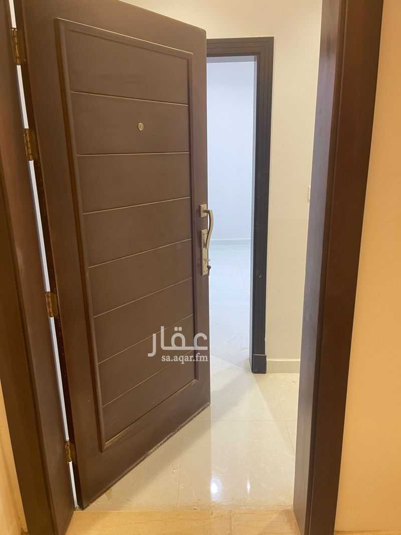 4 bedroom apartment in Az Zomorod, Jeddah 9