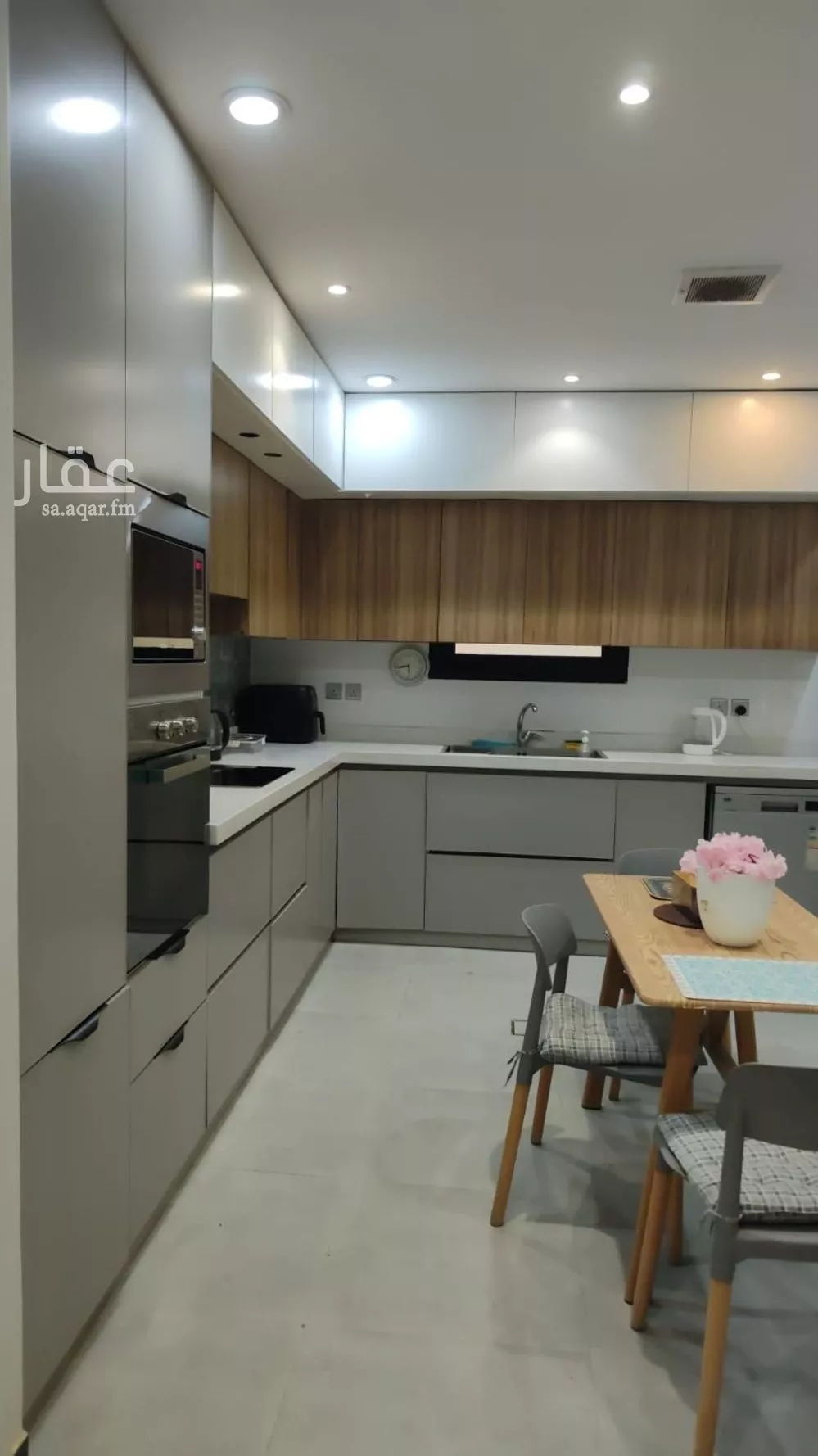 5 bedroom villa in Irqah, Riyadh 10