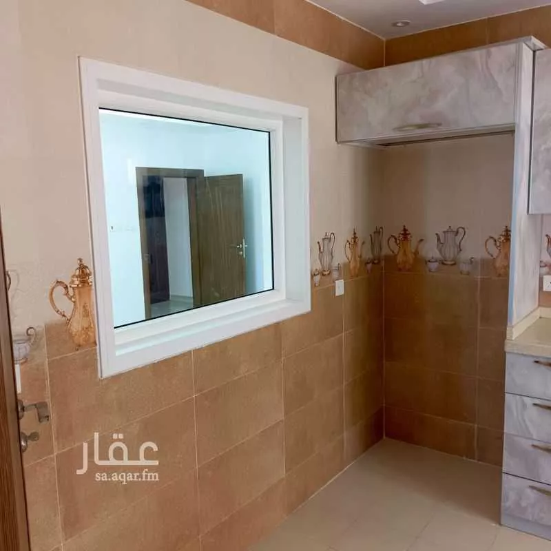 5 bedroom apartment in Al Rabwa 6
