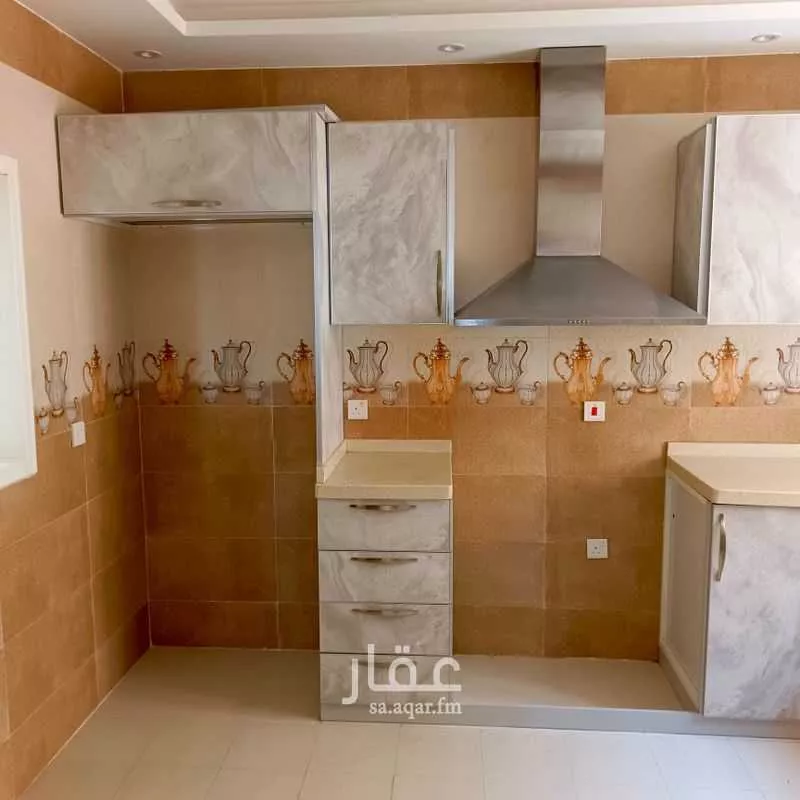 5 bedroom apartment in Al Rabwa 7