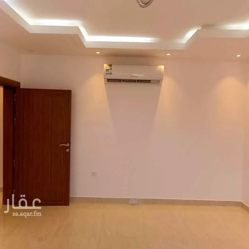 5 bedroom apartment in Al Rabwa 8