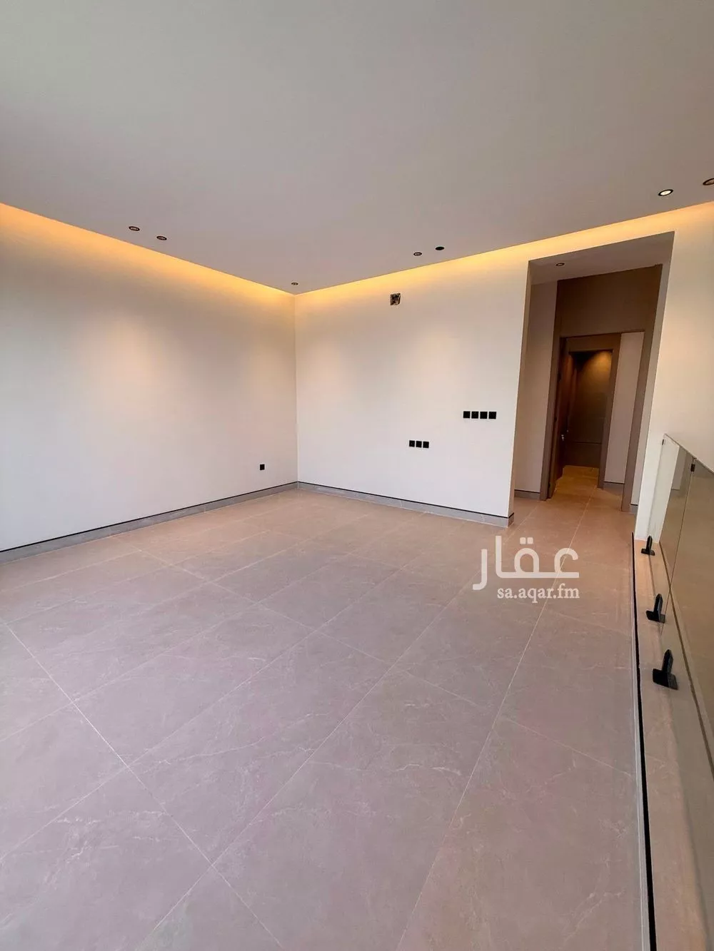 4 bedroom villa in Al Rimal, Riyadh 9