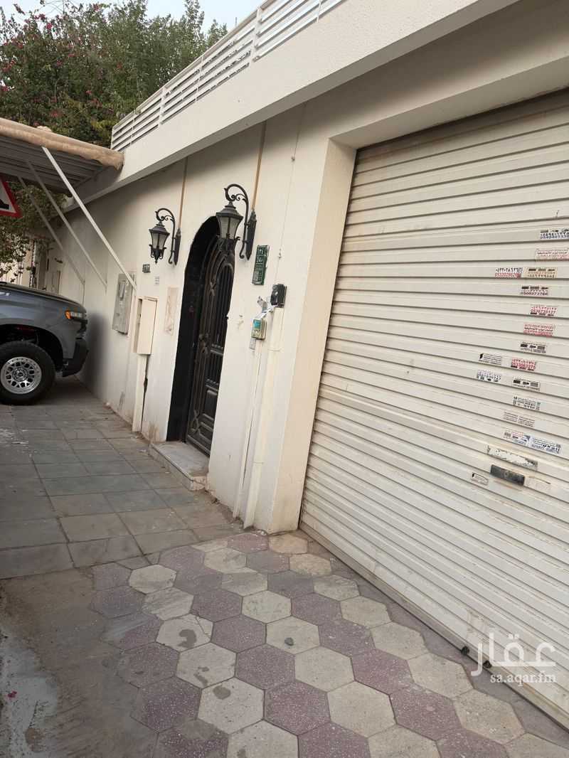 4 bedroom villa in Al Mursalat, Riyadh 6