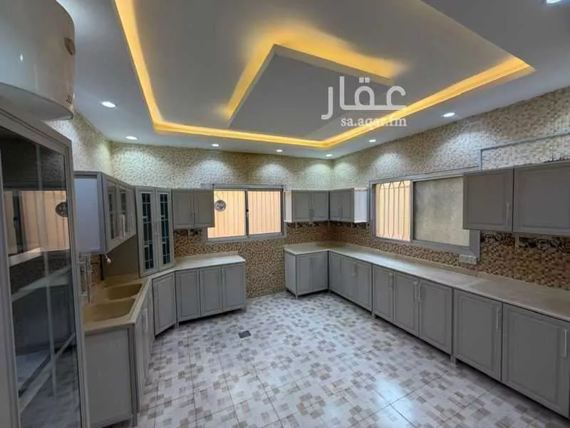 8 bedroom villa in Al Rawdah, Riyadh 10