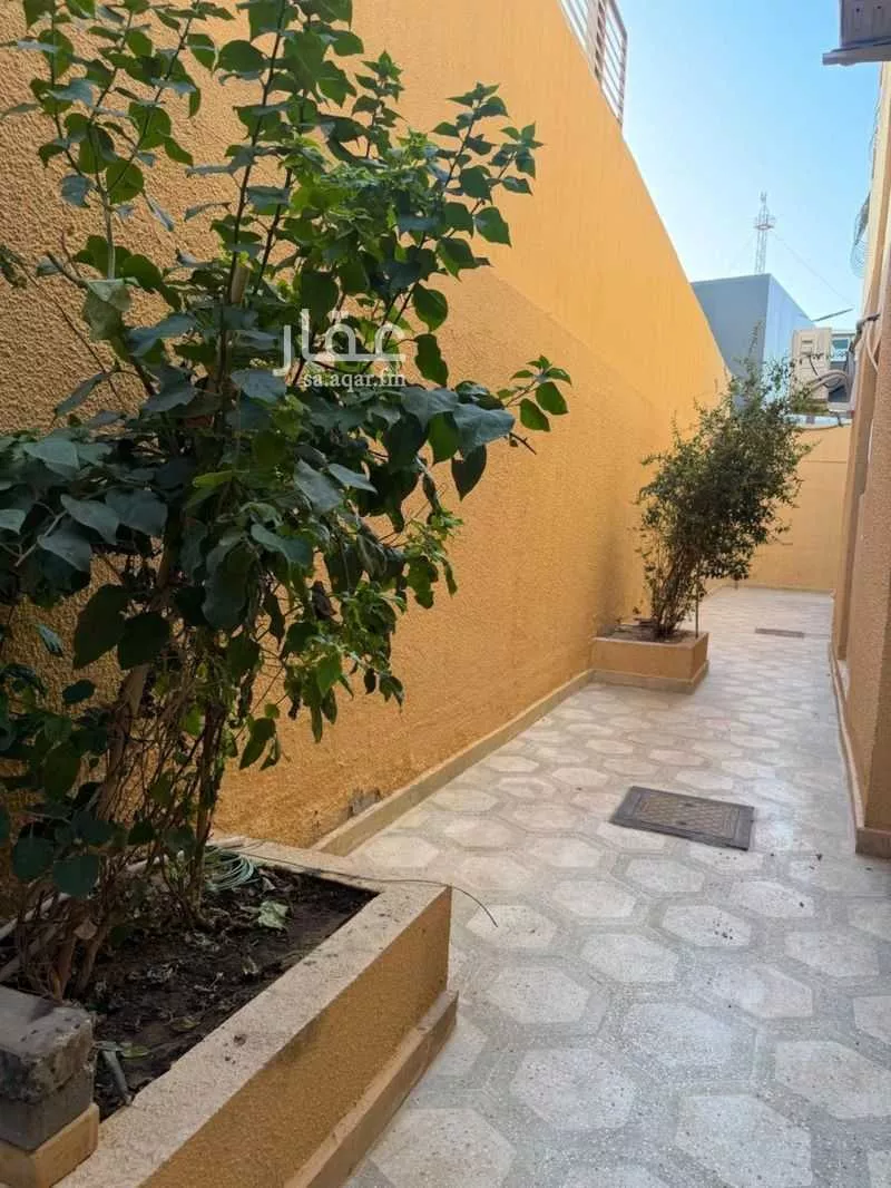 8 bedroom villa in Al Rawdah, Riyadh 3