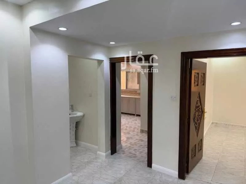 8 bedroom villa in Al Rawdah, Riyadh 22