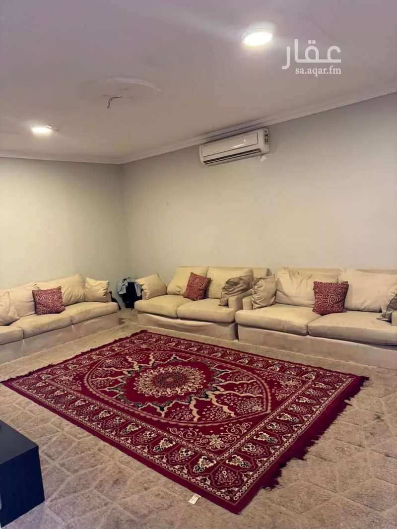 4 bedroom villa in Al Huwaylat, Eastern Province 8