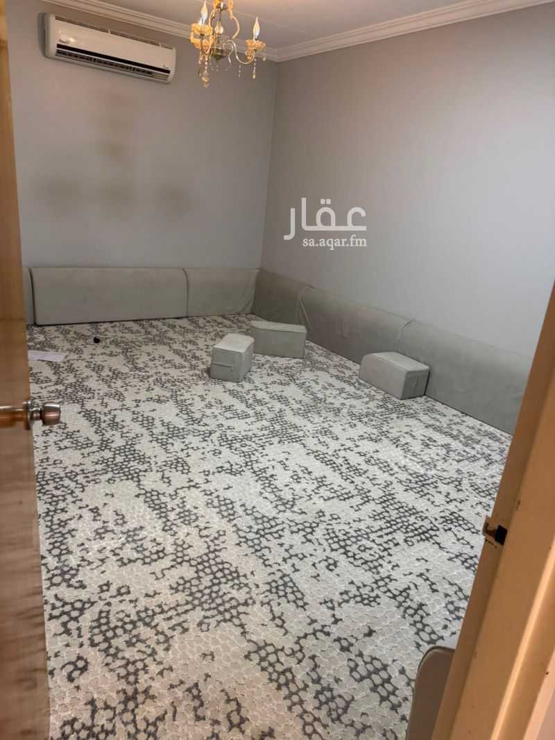 4 bedroom villa in Al Huwaylat, Eastern Province 2