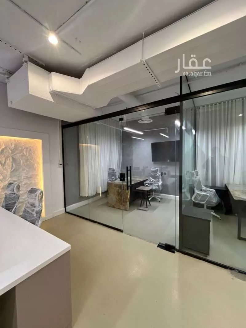 5 bedroom office in Al Yarmouk, Riyadh 4
