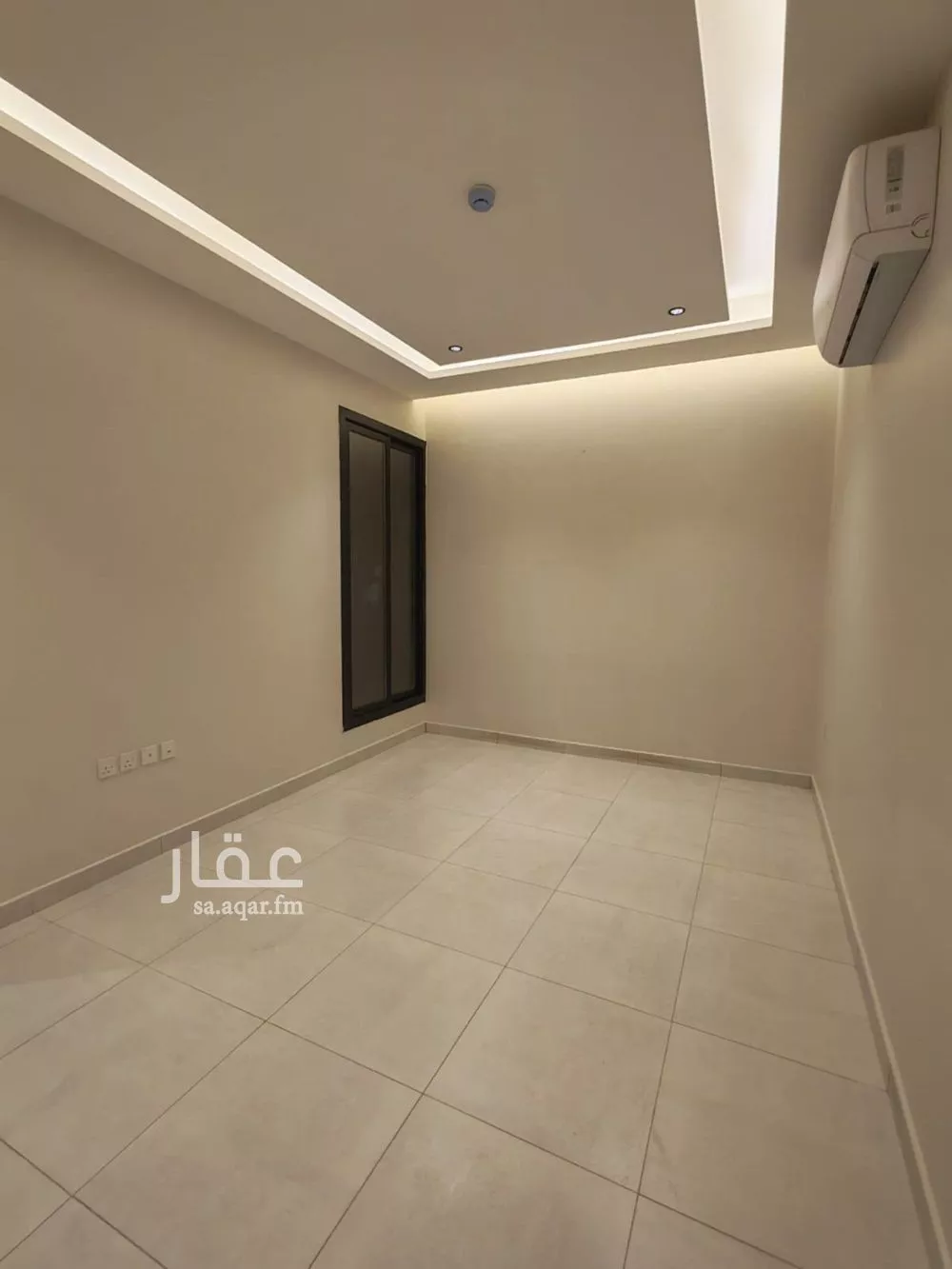 شقة 1 غرف في العقيق 8