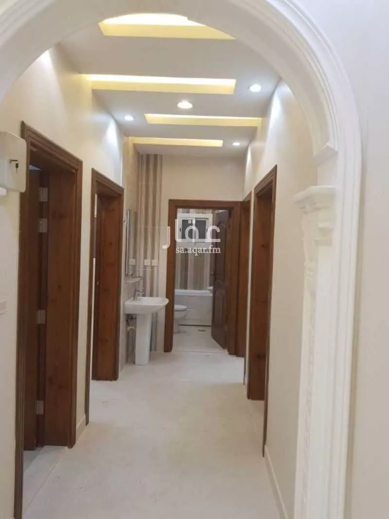 5 bedroom apartment in Al Hamdaniyah 6