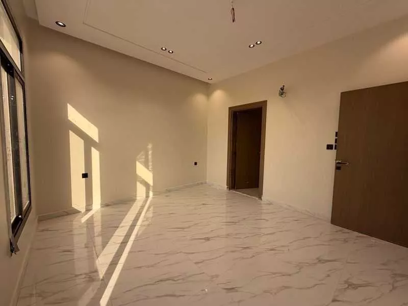 3 bedroom apartment in Al Rabwa, Jeddah 3