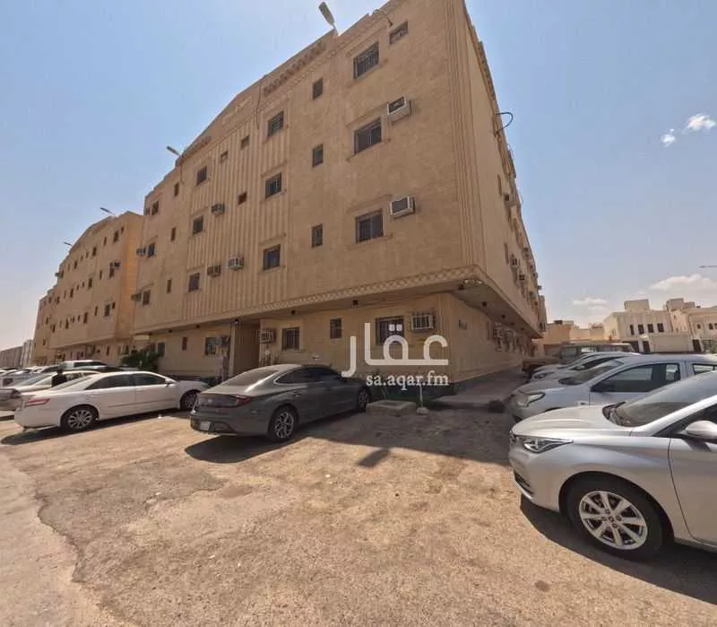 4 bedroom apartment in Badr, Riyadh 13