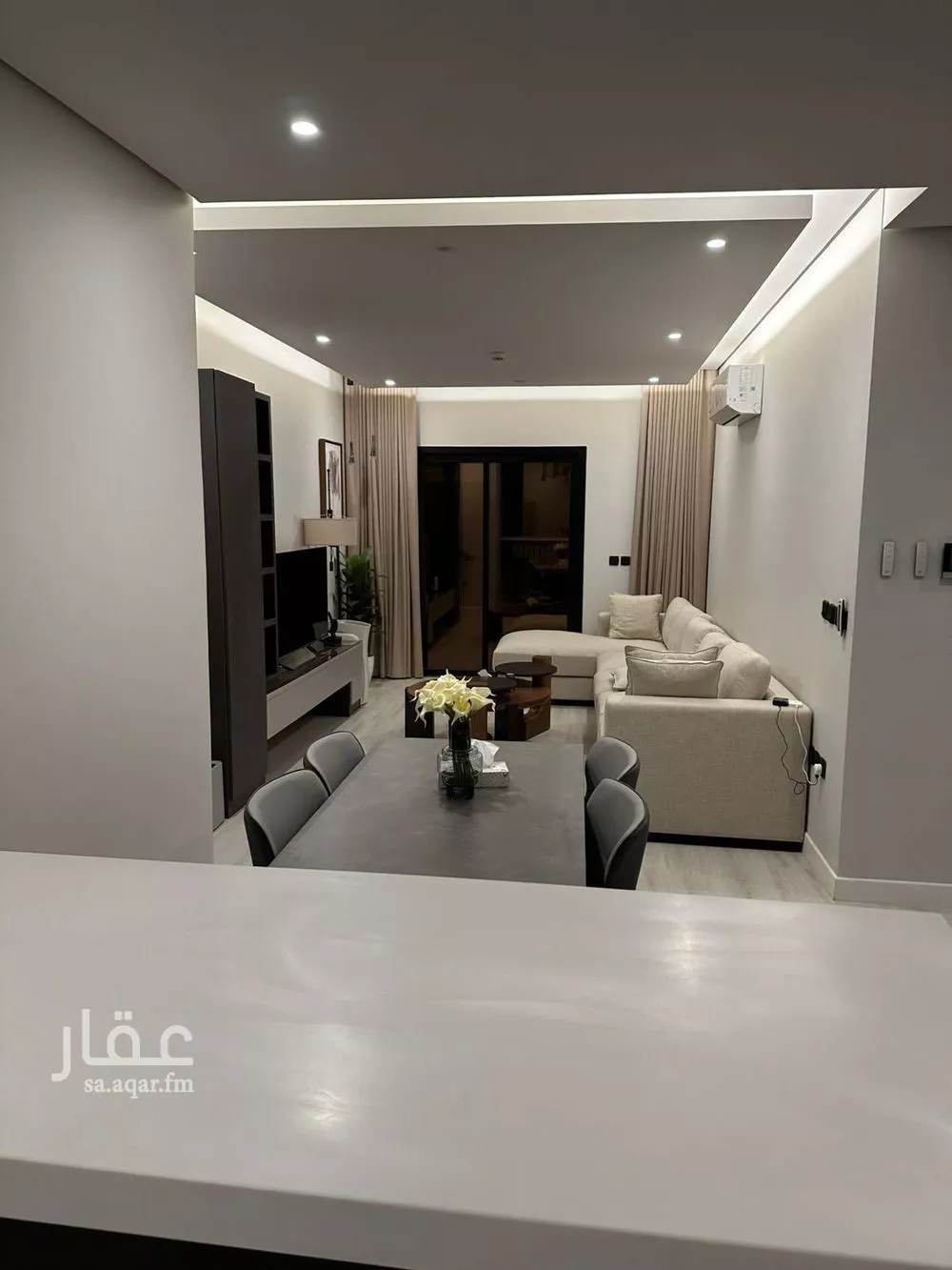 شقة 2 غرف في الملقا 12