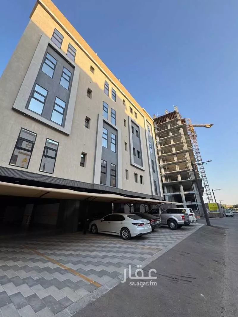 الطابق في الحمرا