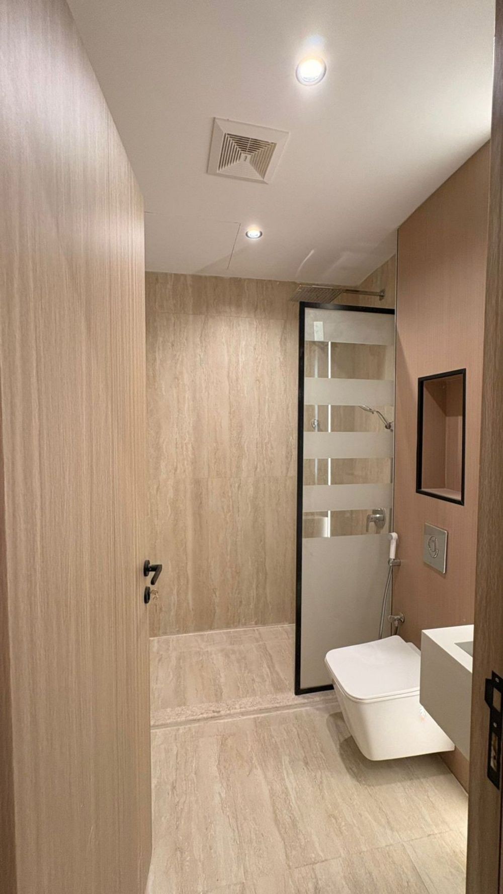 5 bedroom apartment in Shawran, Madinah 2