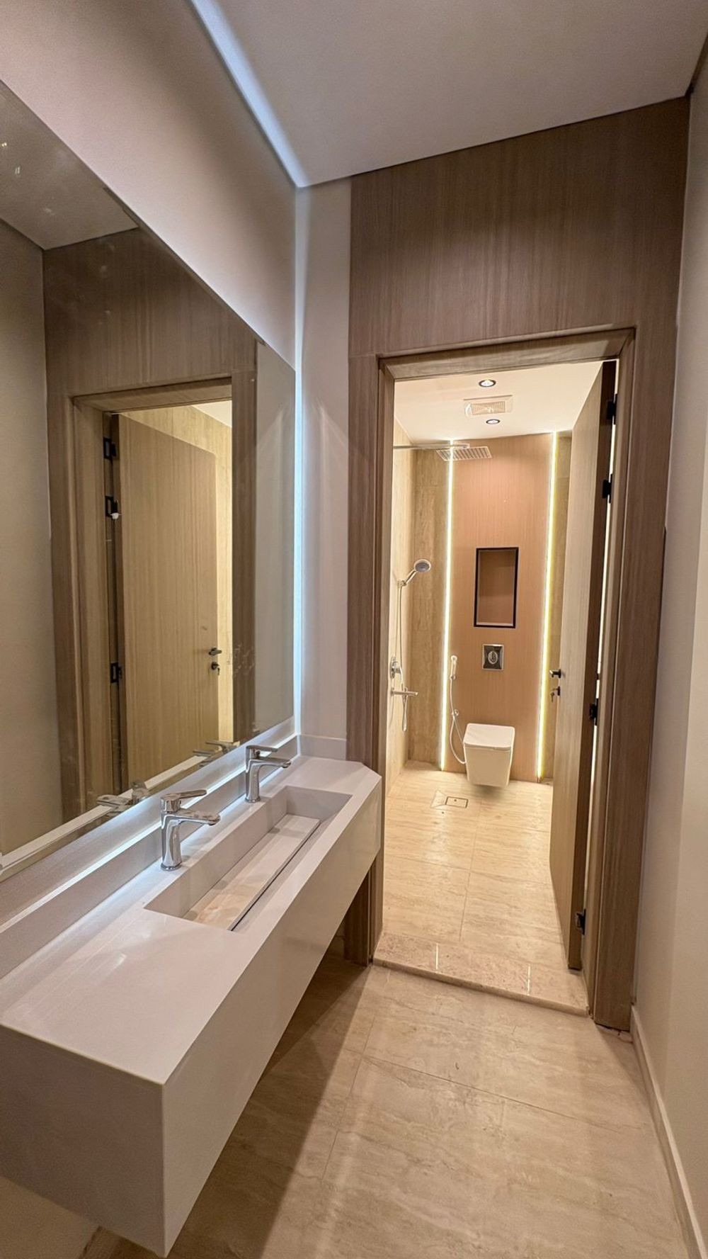 5 bedroom apartment in Shawran, Madinah 7