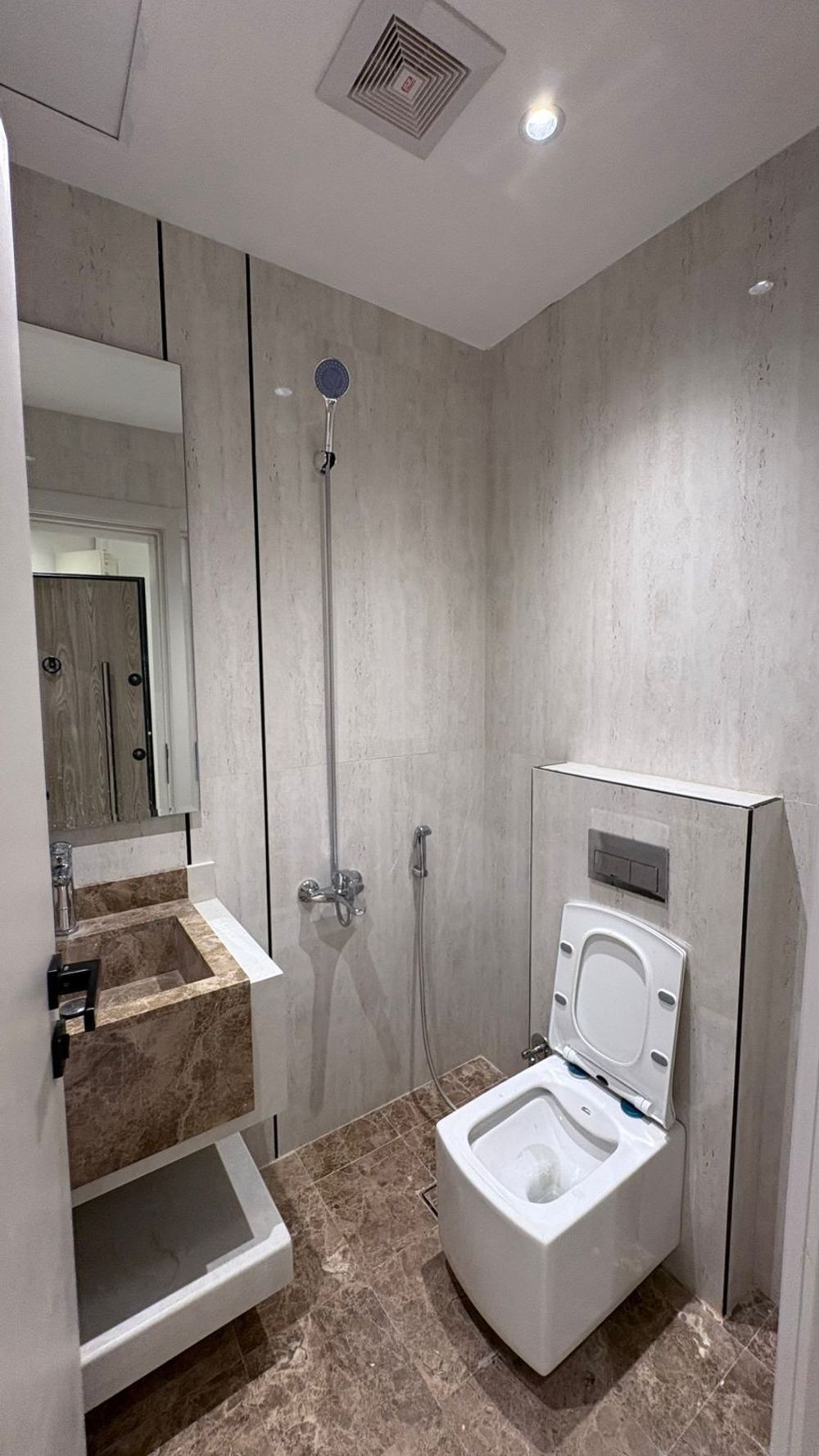 4 bedroom apartment in Al Mab'outh, Madinah 9