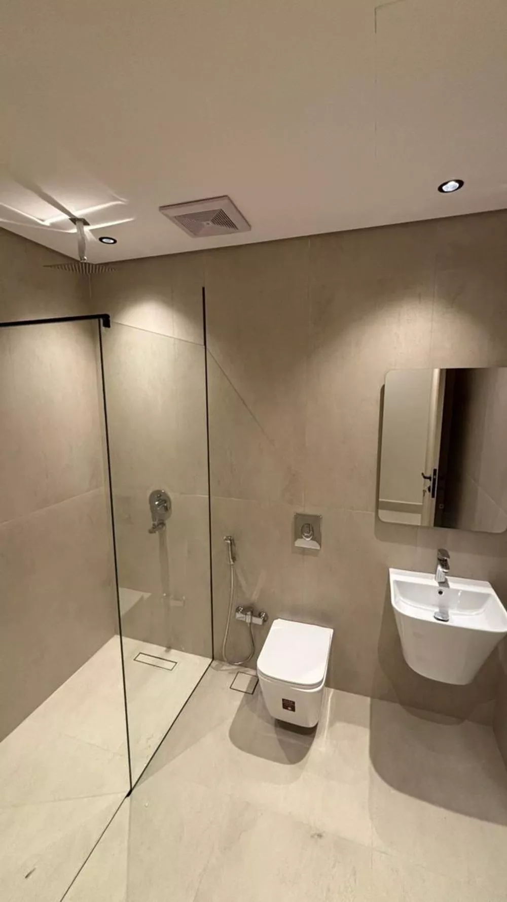 3 bedroom apartment in Al Jamiah, Madinah 8