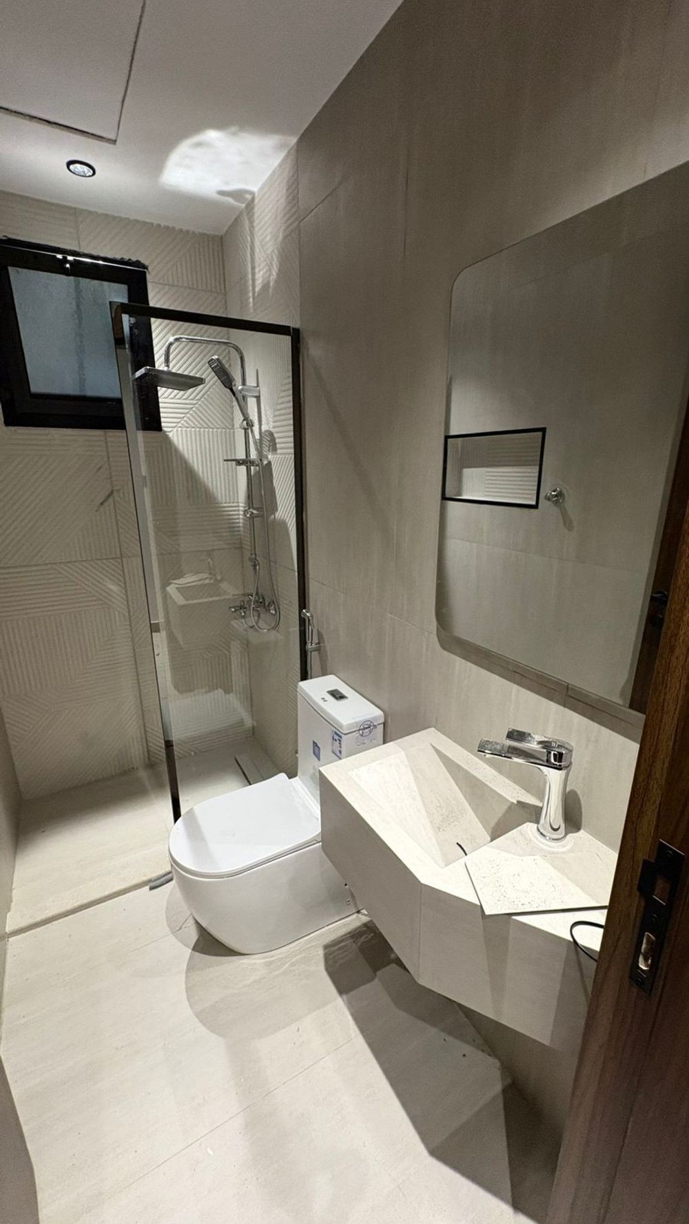 3 bedroom apartment in Shawran, Madinah 7