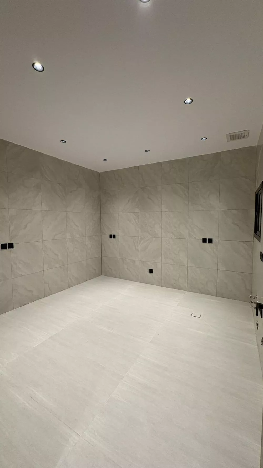 3 bedroom apartment in Shawran, Madinah 15