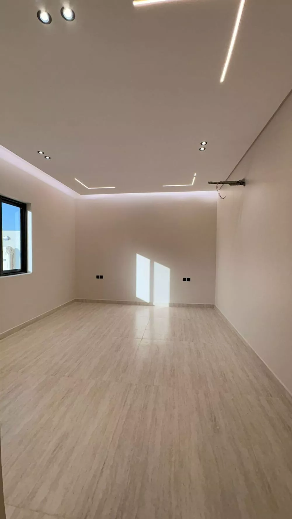 5 bedroom apartment in Shawran, Madinah 10