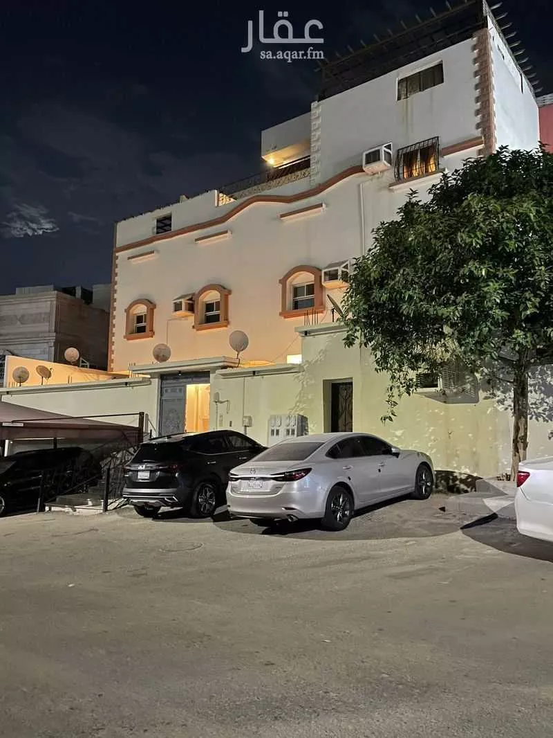 35 bedroom building in Al Ajawid, Jeddah 8